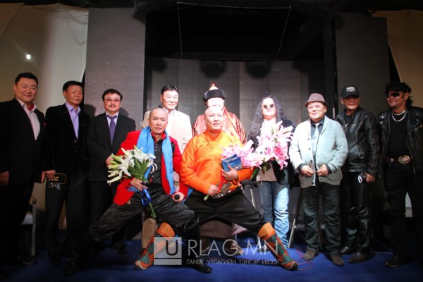 “Мөнх хөх тэнгэр” цомгийн албан ёсны нээлтийн хэвлэлийн хурлын зурагнууд